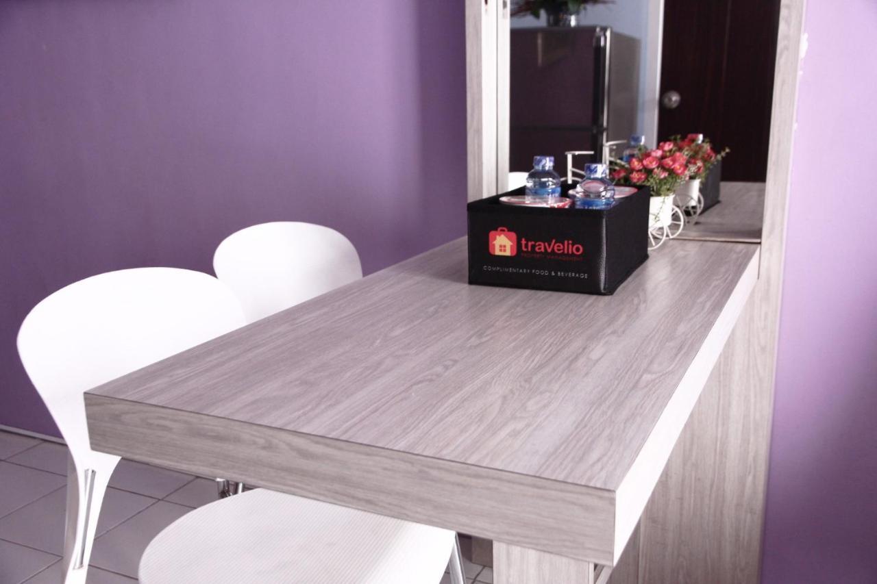 Comfortable 2br Mutiara By Travelio Apartemen Bekasi